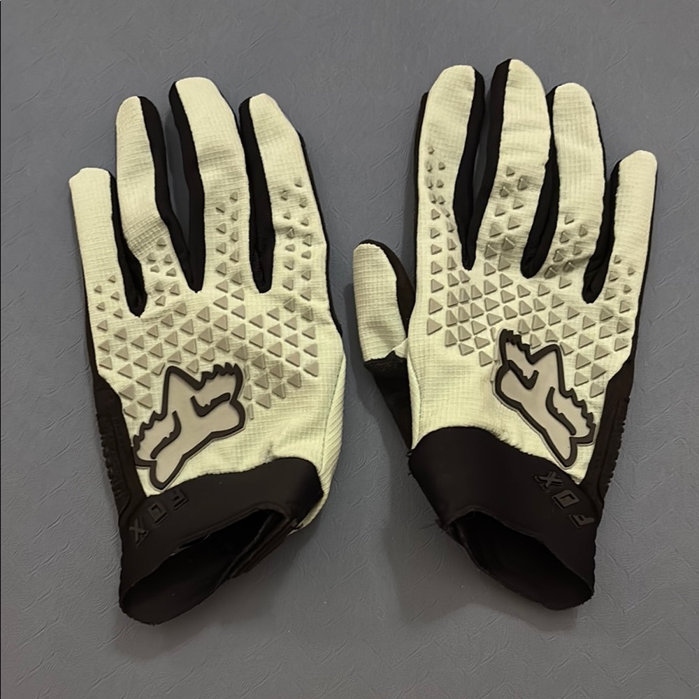 Women’s Fox Trufeel Racing Gloves Size medium